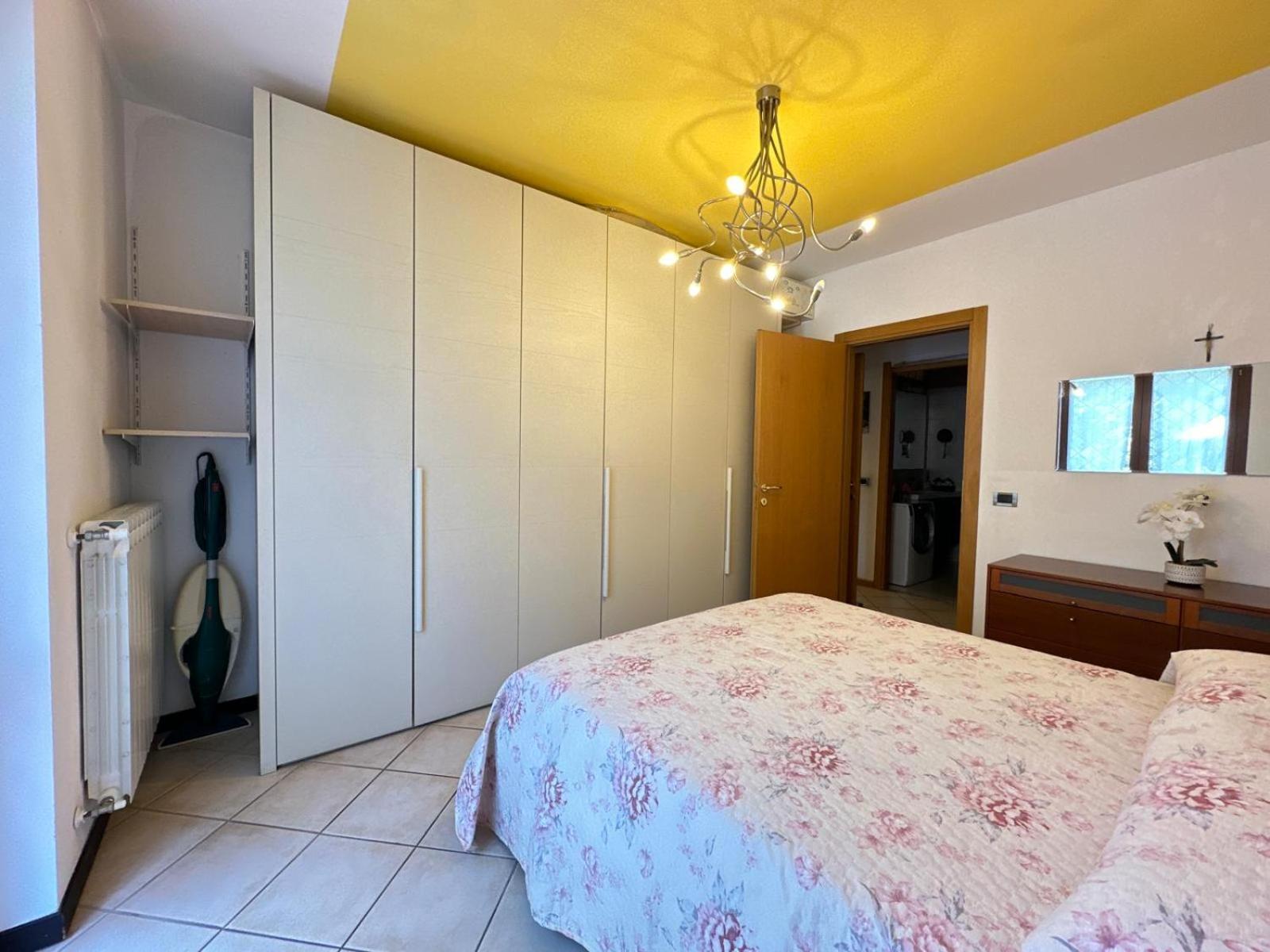 Holiday-Home-Desenzano Дезенцано-дель-Гарда Екстер'єр фото