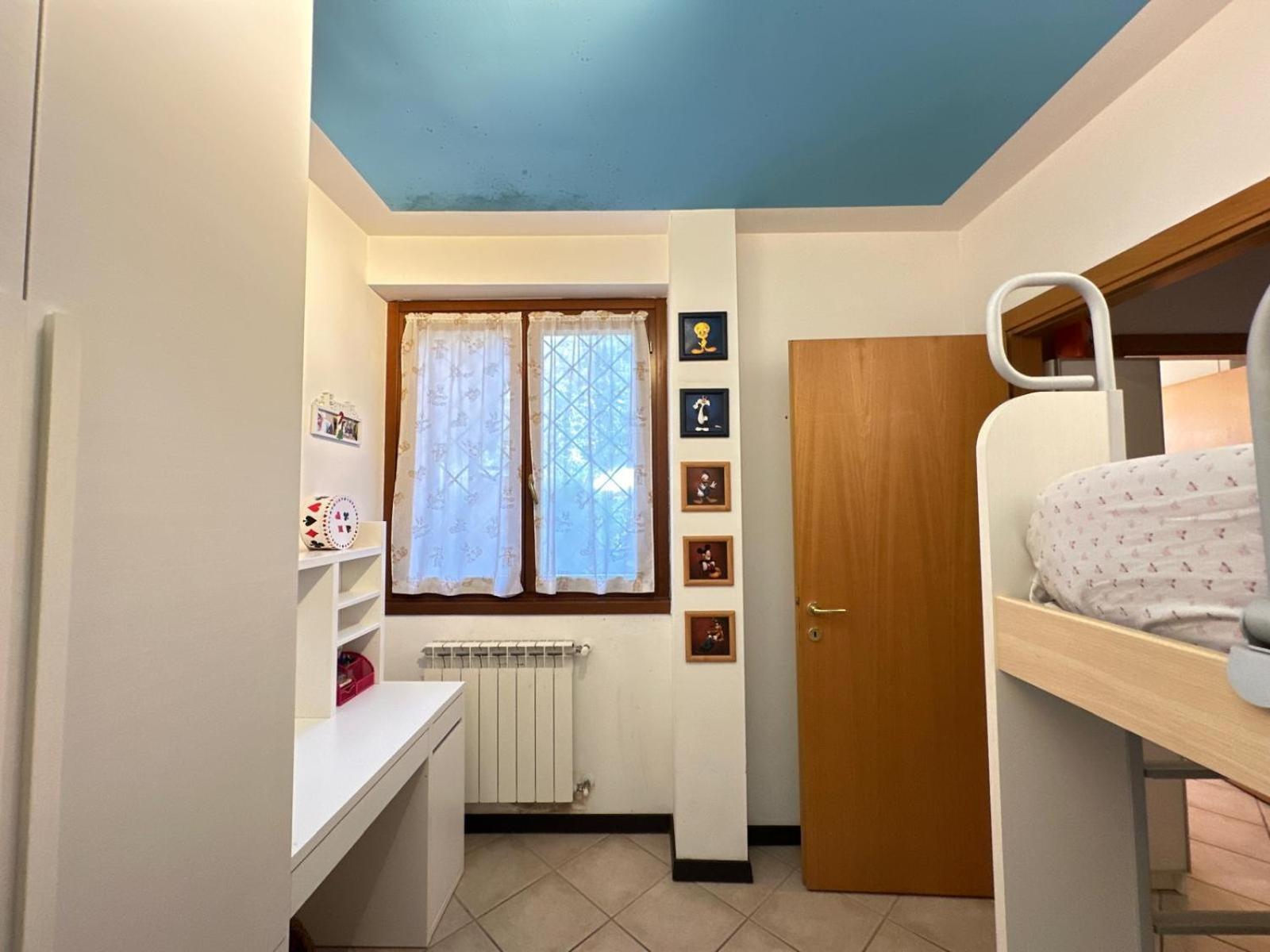 Holiday-Home-Desenzano Дезенцано-дель-Гарда Екстер'єр фото