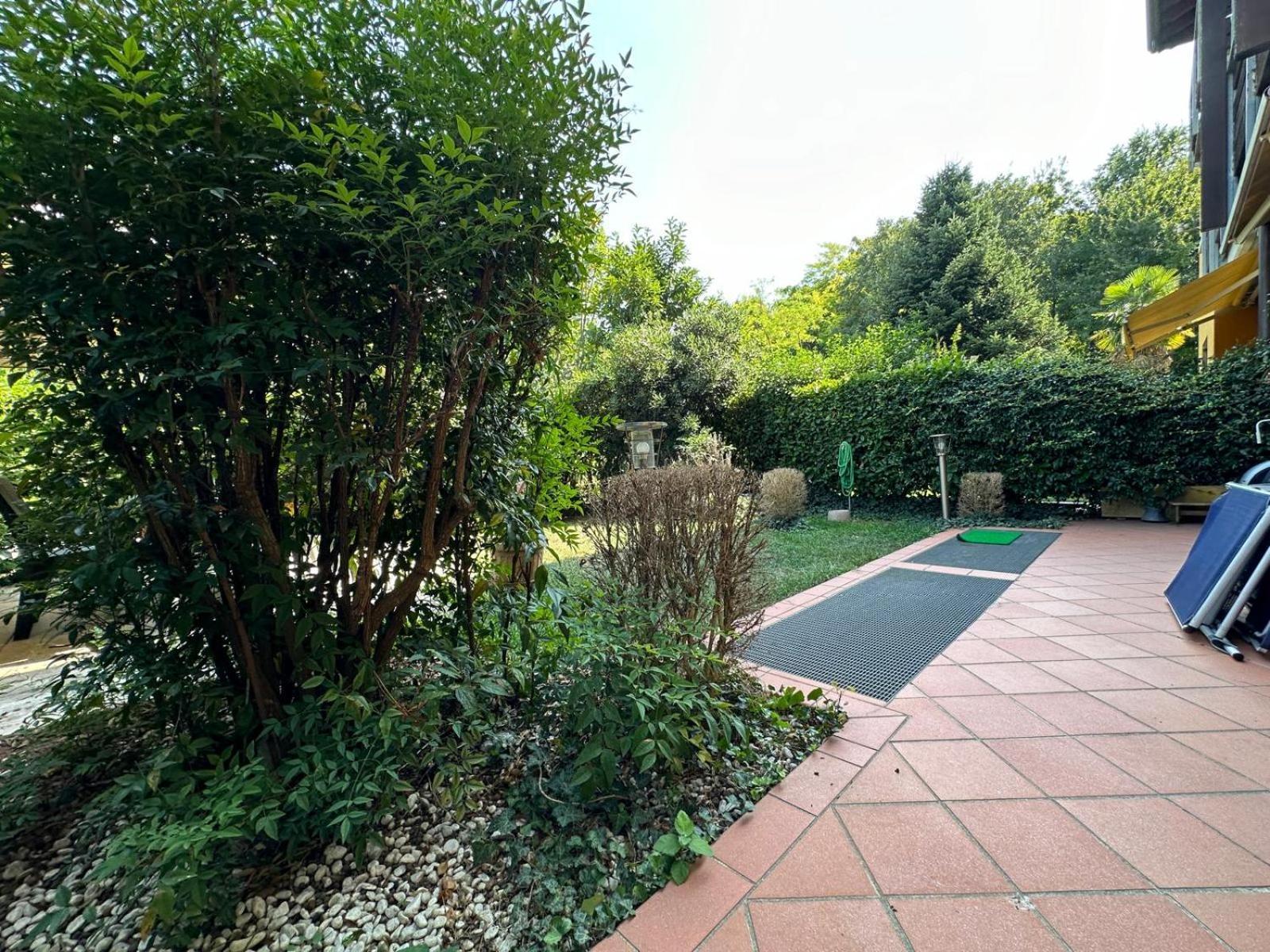 Holiday-Home-Desenzano Дезенцано-дель-Гарда Екстер'єр фото