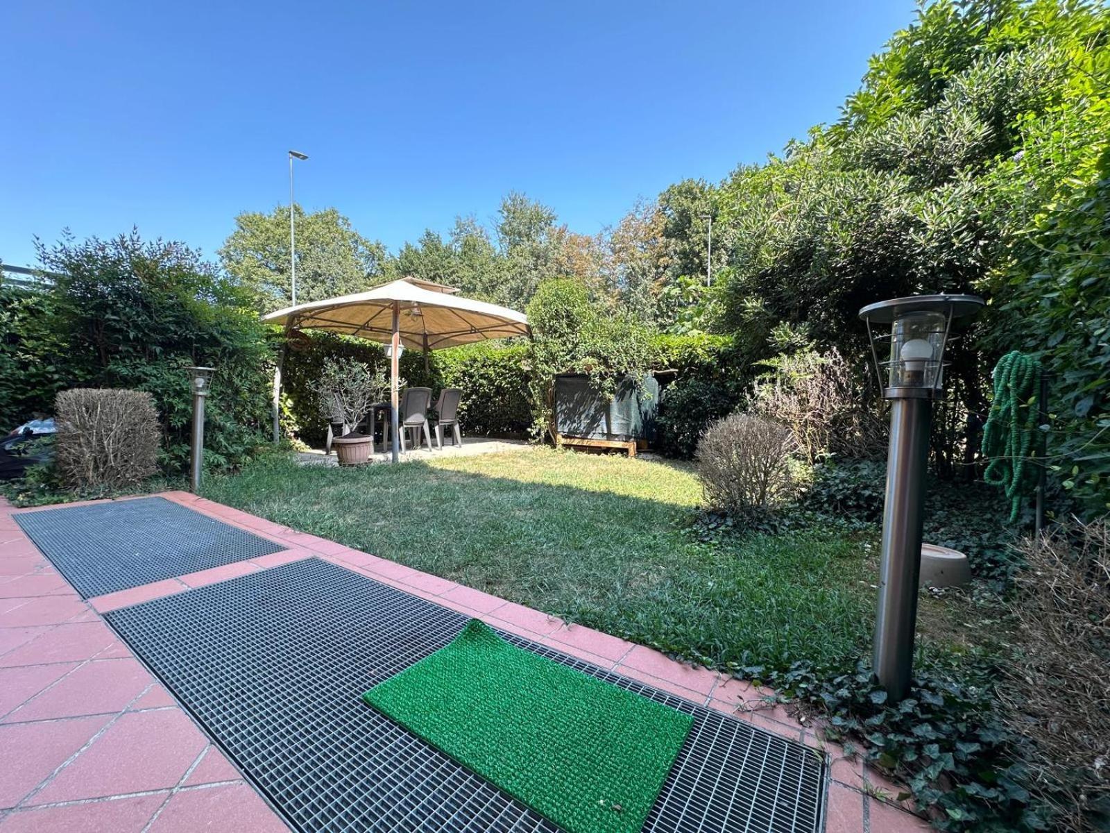 Holiday-Home-Desenzano Дезенцано-дель-Гарда Екстер'єр фото